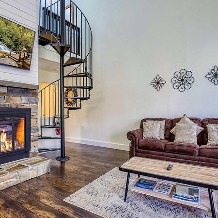 Gatlinburg Mountain Townhome With Pool Access! Dış mekan fotoğraf