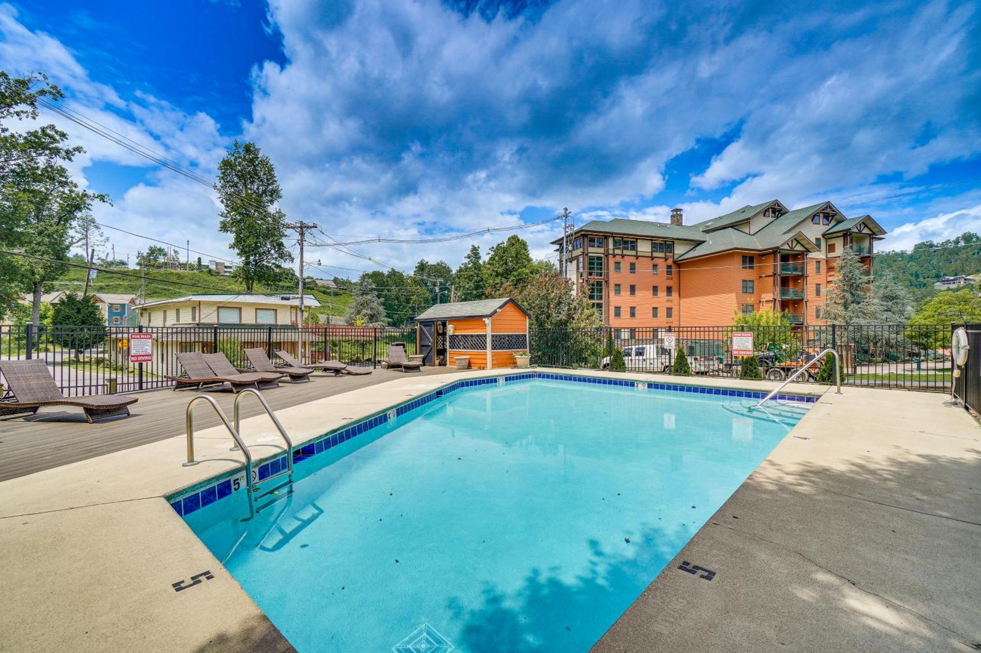 Gatlinburg Mountain Townhome With Pool Access! Dış mekan fotoğraf